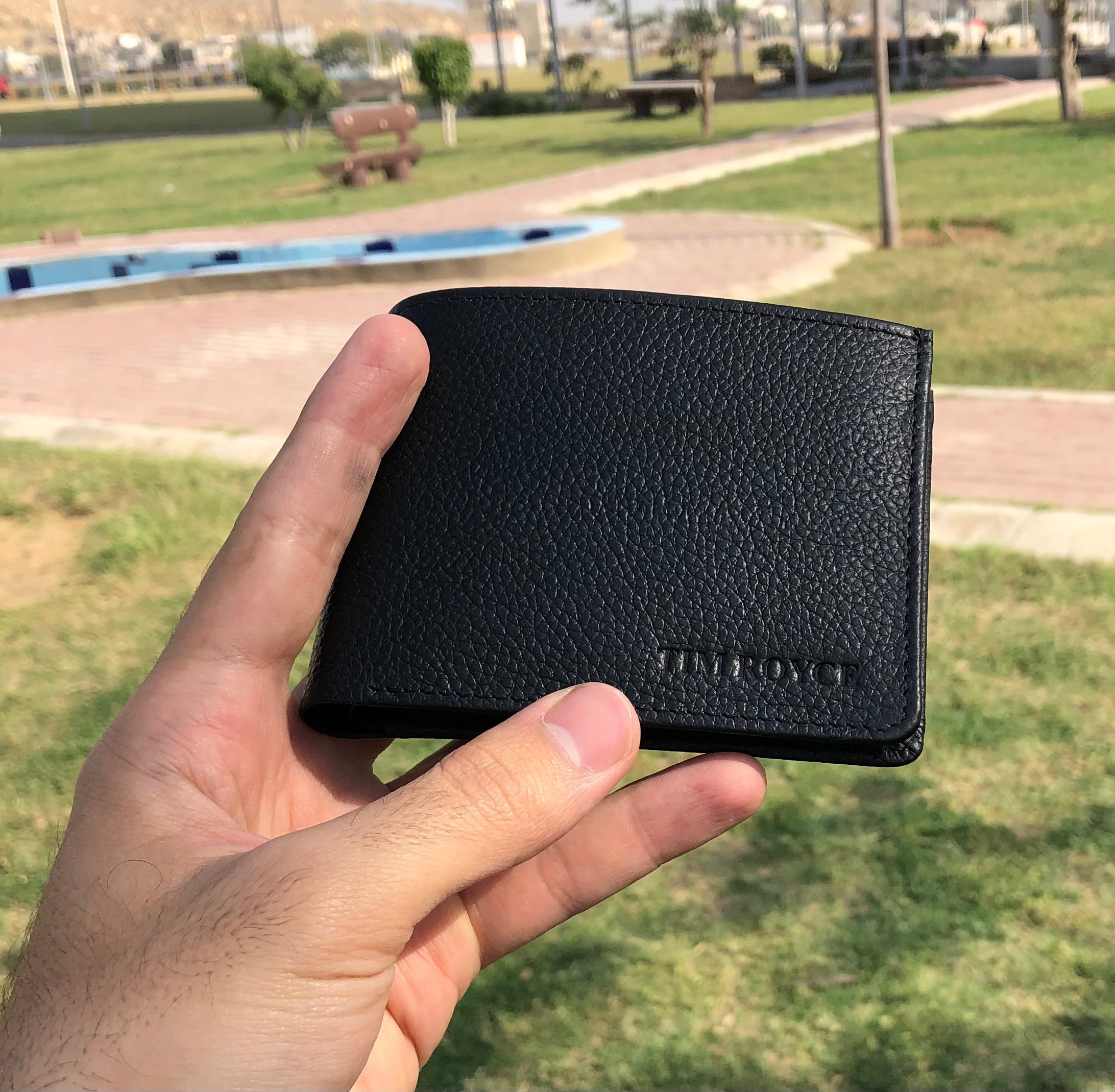 TYFOON BLACK